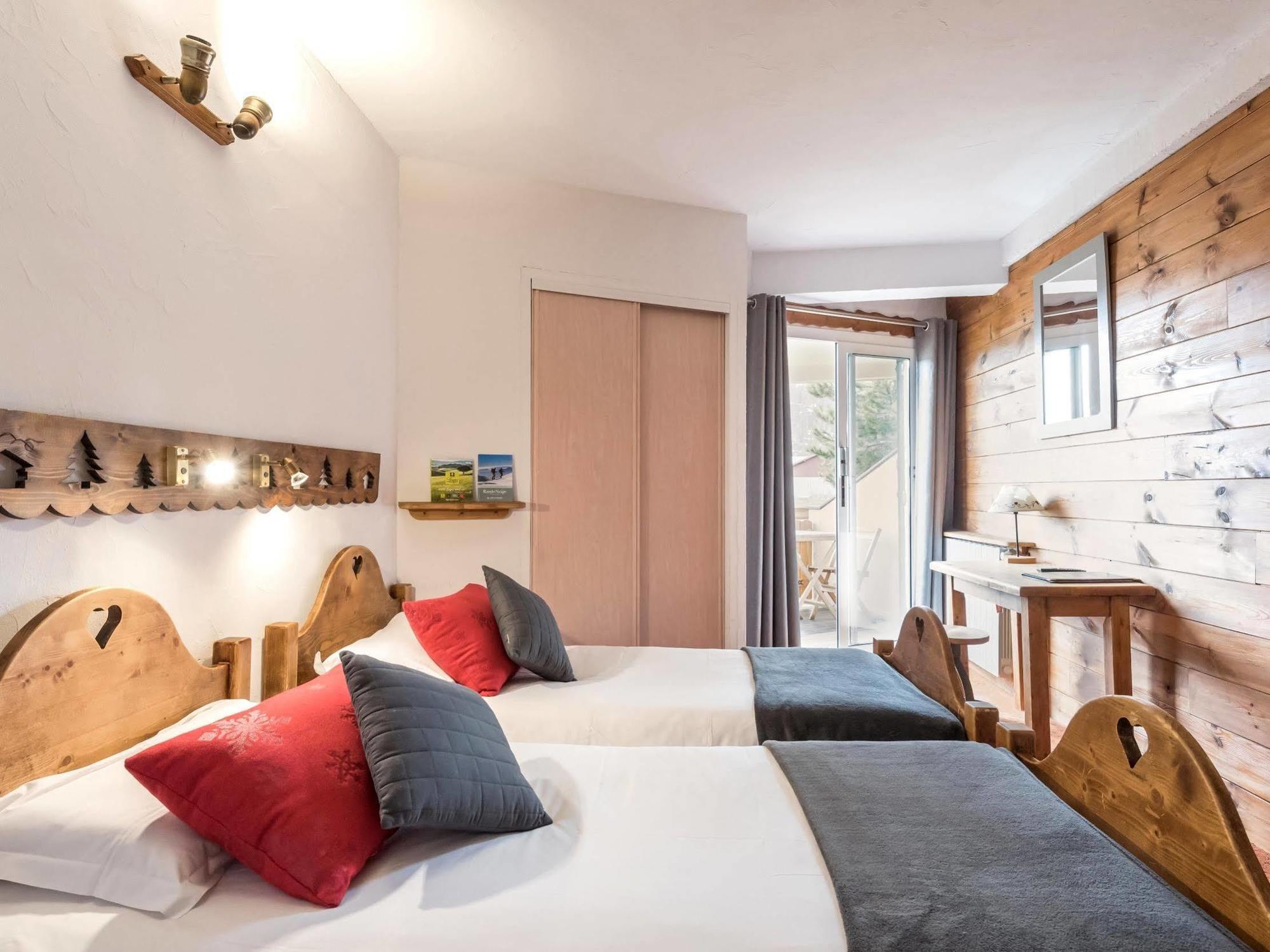 Hotel L'Ecureuil Auron Buitenkant foto
