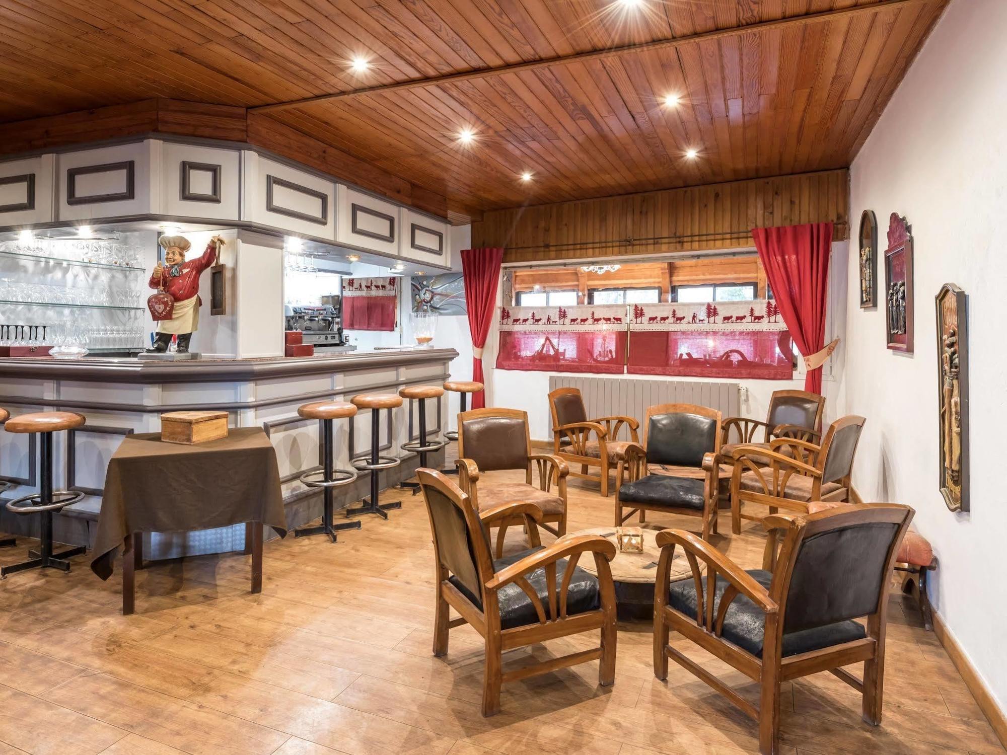Hotel L'Ecureuil Auron Buitenkant foto